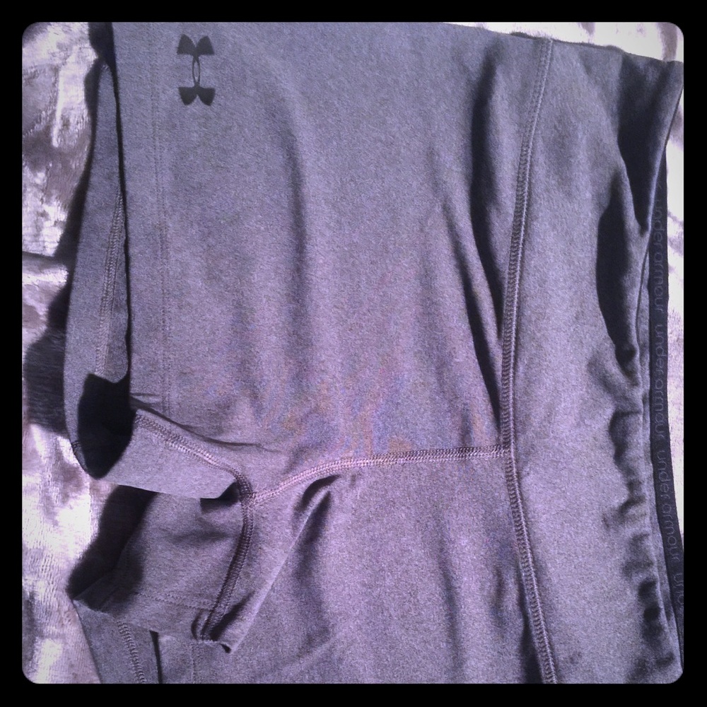 Grey UA fitted shorts
